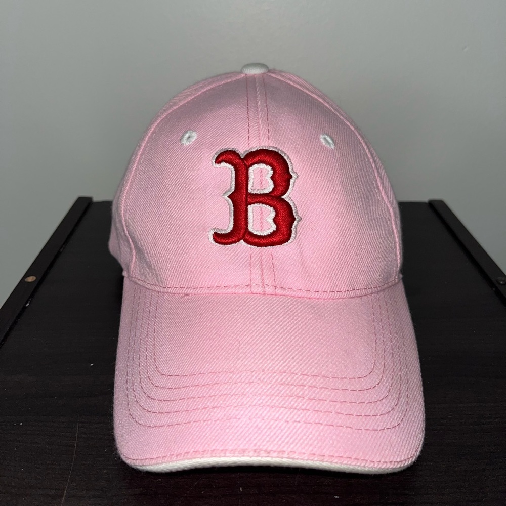 Light pink Red Sox adjustable baseball cap